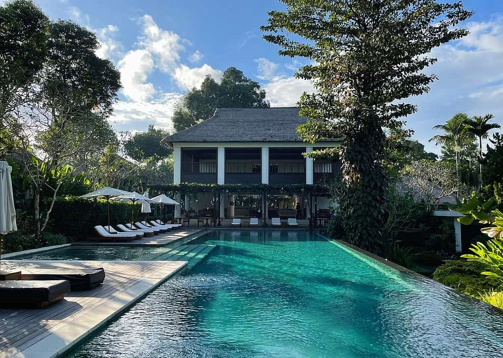 villa with pool in Bali